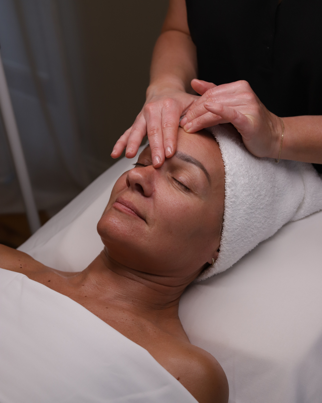 Signature Glow Facial