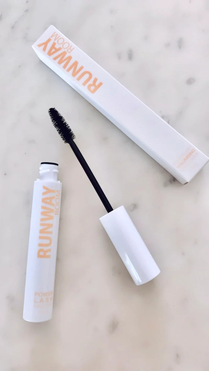 RUNWAY ROOM POWER LASH