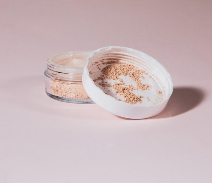 RUNWAY ROOM MINERAL LOOSE POWDER